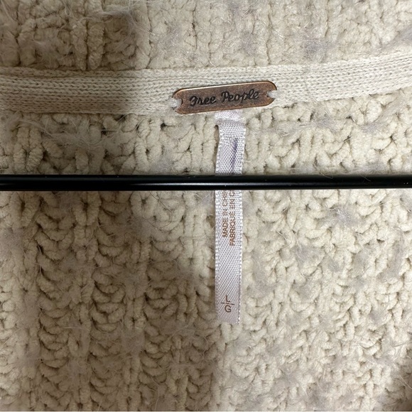 Free People Chunky Thick Cream Cardigan Womens Large - Picture 6 of 11